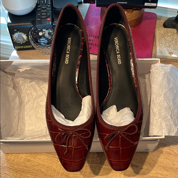 Veronica Beard Brown Flats with Bow Detail. cecile square pump - Picture 1 of 14